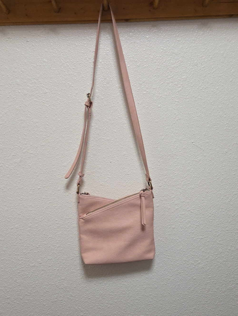 Sleek Blush Pink Crossbody Bag with 2 Pocket Diagonal Zip